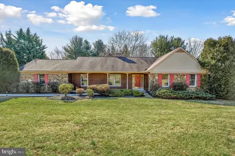 200 Whitestone Dr, Kennett Square, PA 19348