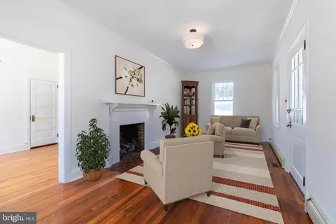 Living - 111 Corman Dr, Kennett Square, PA 19348 photo 6 of 6