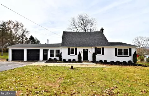 330 Porters Mill Rd, Pottstown, PA 19465
