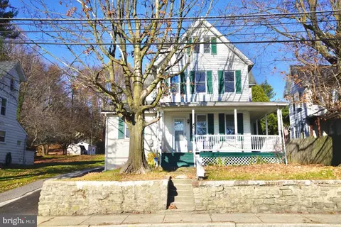 405 Strasburg Ave, Parkesburg, PA 19365