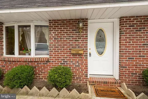 320 Hall St, Phoenixville, PA 19460