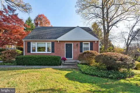 357 Old Eagle School Rd, Wayne, PA 19087