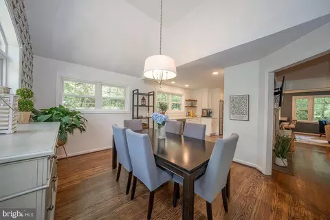 Dining - 661 Old Eagle School Rd, Wayne, PA 19087 photo 1 of 3