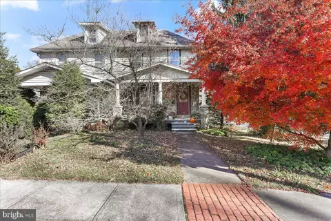235 Channing Ave, Malvern, PA 19355