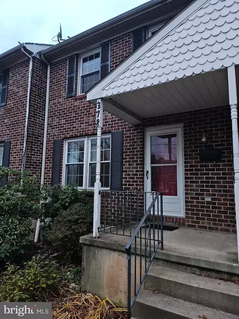 378 Washington Ave, Phoenixville, PA 19460