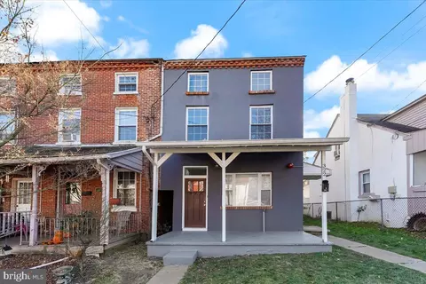 322 E Linden St, Kennett Square, PA 19348