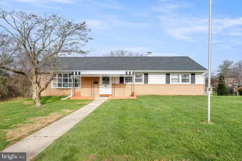117 W Hillcrest Ave, West Grove, PA 19390