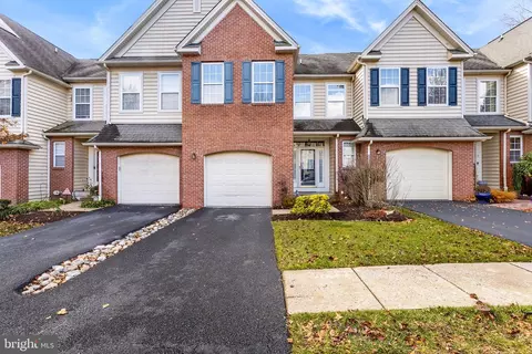 104 Ladbroke Ln, Kennett Square, PA 19348