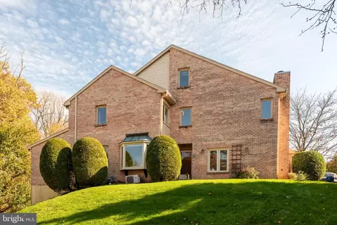 20 Militia Hill Dr, Chesterbrook, PA 19087
