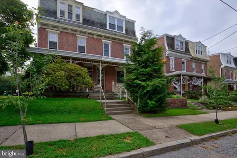 388 1st Ave, Phoenixville, PA 19460