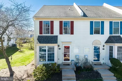 674 Metro Ct, West Chester, PA 19380