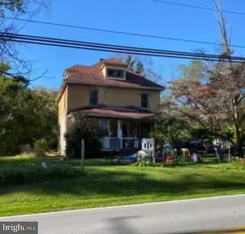 555 E Hillendale Rd, Chadds Ford, PA 19317
