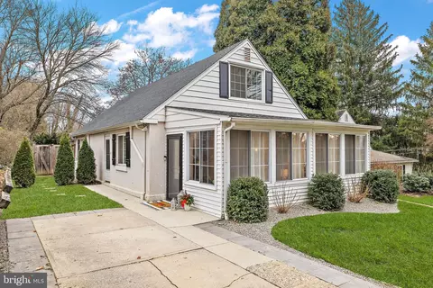 5 S Bradford Ave, West Chester, PA 19382