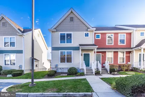 1068 Merchant St #D10, Coatesville, PA 19320