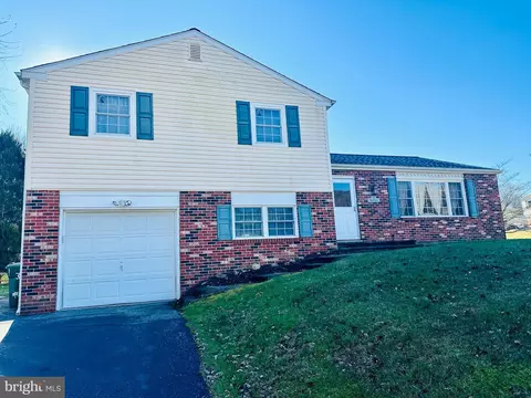 3400 Sylvan Dr, Thorndale, PA 19372