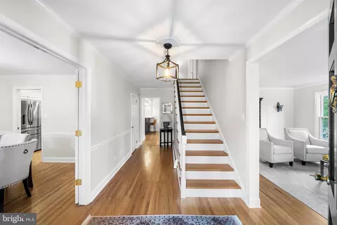 694 Allen Ln, Devon, PA 19333 photo 3