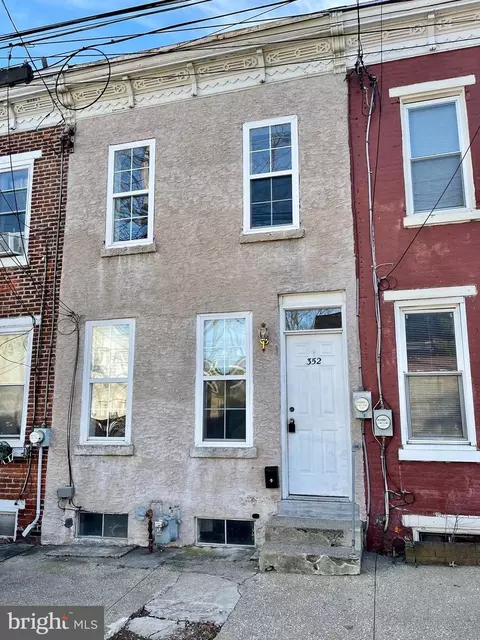 352 Grover St, Phoenixville, PA 19460