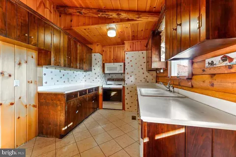 10 Dowlin Forge Rd, Exton, PA 19341 photo 18