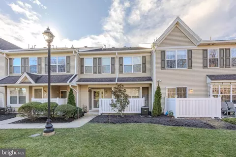 213 Flagstone Rd #2, Chester Springs, PA 19425