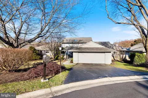 5 Tullamore Dr, West Chester, PA 19382