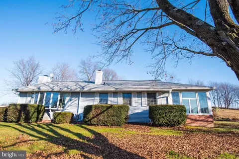 1660 S Hanover St, Pottstown, PA 19465