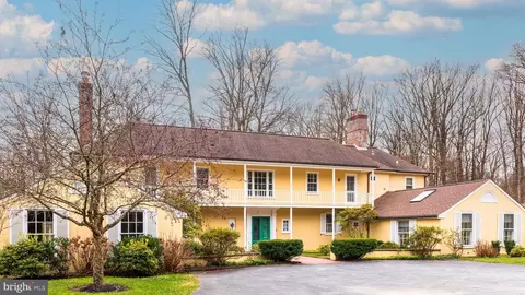 2035 Twinbrook Rd, Berwyn, PA 19312