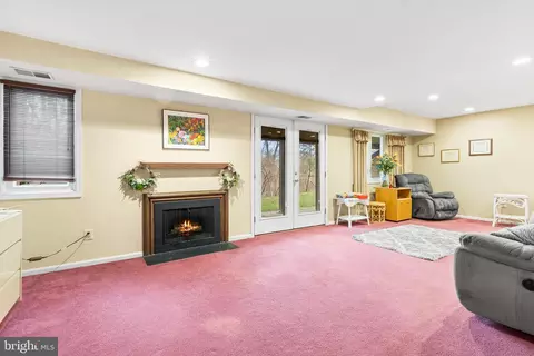 34 Treaty Dr, Chesterbrook, PA 19087 photo 31
