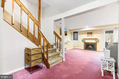 34 Treaty Dr, Chesterbrook, PA 19087 photo 30