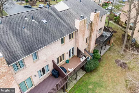 34 Treaty Dr, Chesterbrook, PA 19087 photo 47