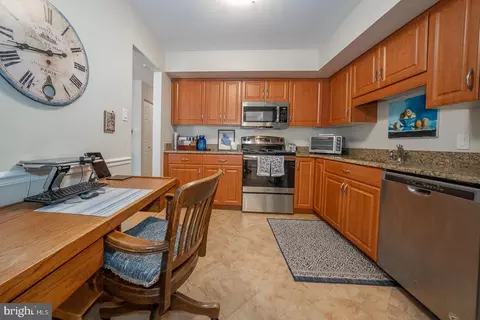 307 Valley Stream Ln, Chesterbrook, PA 19087 photo 12