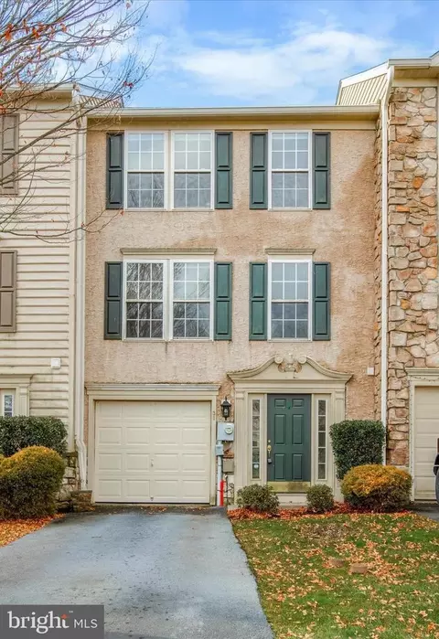 31 Dare Ln, Pottstown, PA 19465