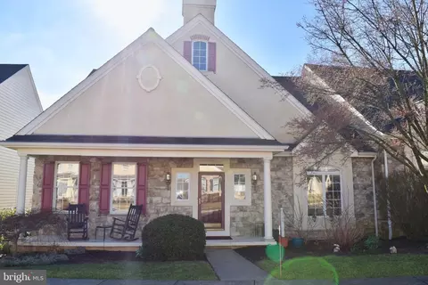 206 Brittany Dr, Avondale, PA 19311