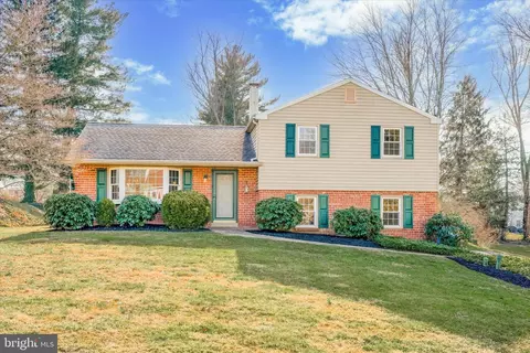 1256 Ravens Ln, West Chester, PA 19382