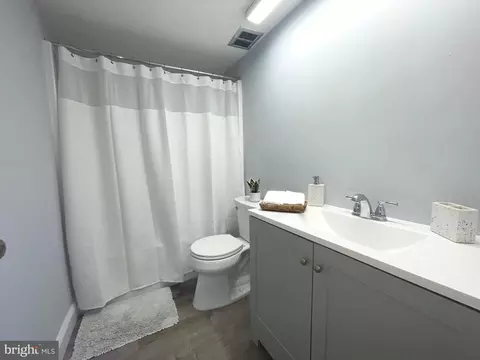 381 Drummers Ln, Wayne, PA 19087 photo 5