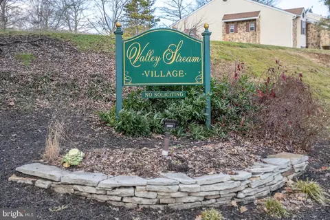 0 Valley Stream Ln #2, Wayne, PA 19087