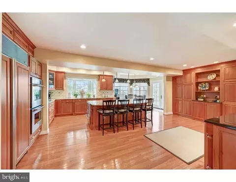 208 Musket Ln, Chesterbrook, PA 19087 photo 3