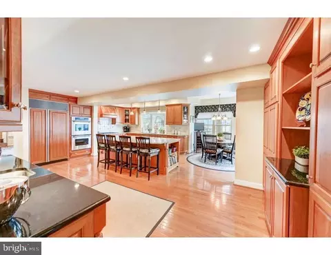 208 Musket Ln, Chesterbrook, PA 19087 photo 4