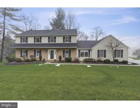 208 Musket Ln, Chesterbrook, PA 19087