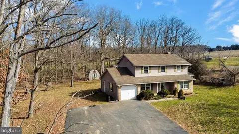 250 Baker Rd, Cochranville, PA 19330