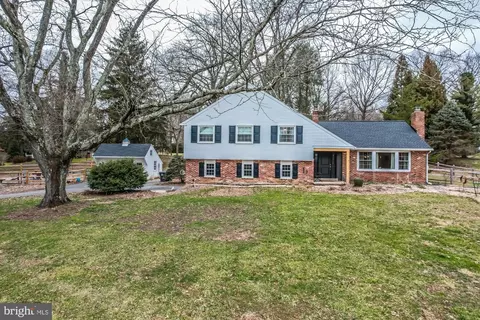 203 Winding Ln, Kennett Square, PA 19348