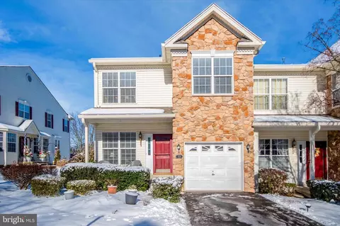123 Fringetree Dr, West Chester, PA 19380