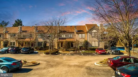 58 Soldiers Sq, Chesterbrook, PA 19087