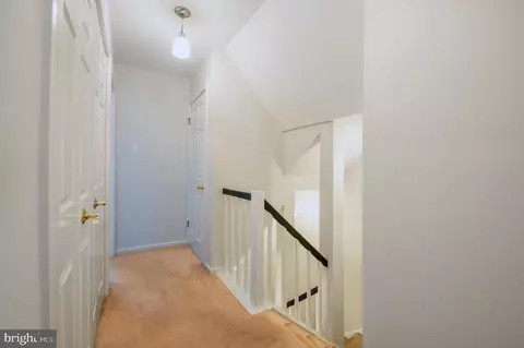 Entry Way - 58 Soldiers Sq, Chesterbrook, PA 19087 photo 4 of 6