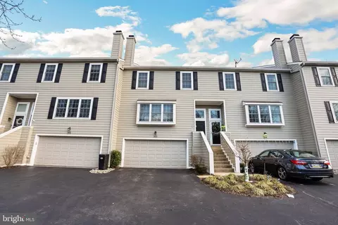 303 Princeton Cir, Newtown Square, PA 19073