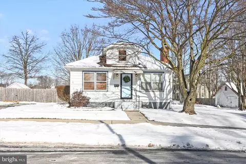 651 Broad St, Oxford, PA 19363