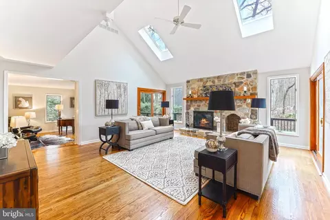 991 Baneswood Dr, Kennett Square, PA 19348