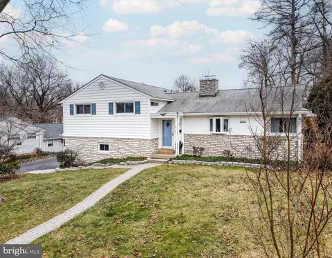 58 Cobblestone Dr, Paoli, PA 19301