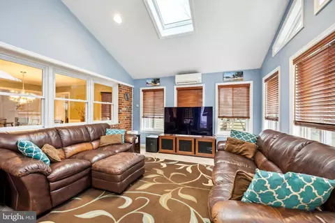 1328 Anthony Wayne Dr, Wayne, PA 19087 photo 12