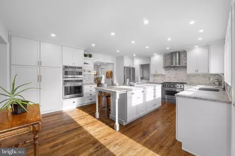 Kitchen - 405 Berkley Rd, Devon, PA 19333 photo 1 of 4
