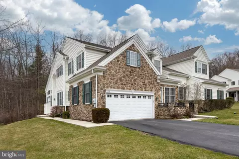 123 Whiteland Hills Cir, Exton, PA 19341